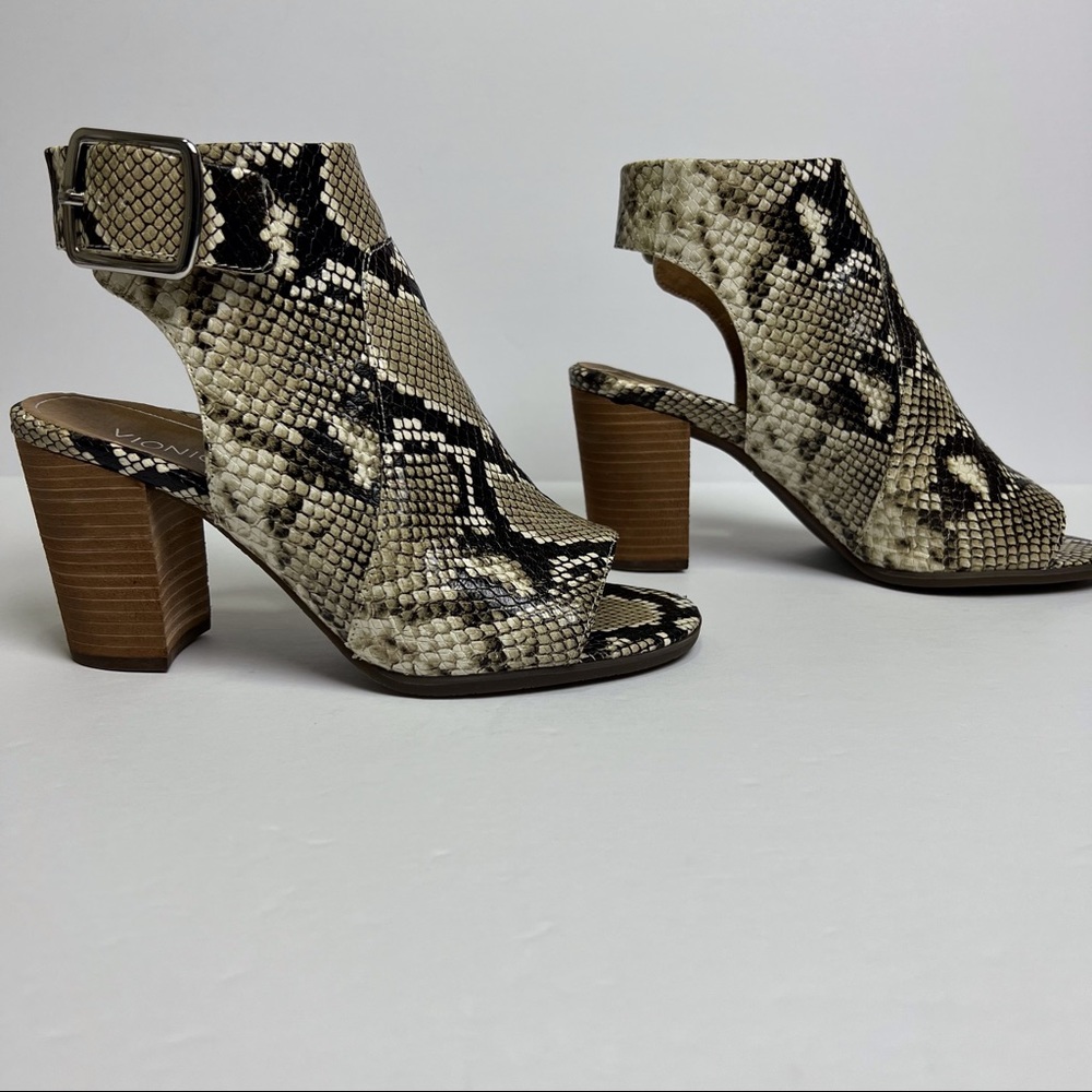 Vionic Snake Print Open Toe Heeled Sandal Size 8 … - image 3
